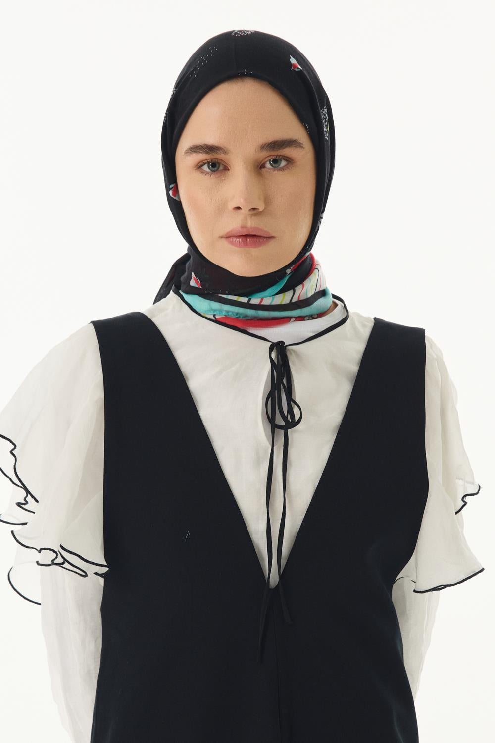 Abelia siyah papatya desen pamuklu şal | Renk: Siyah