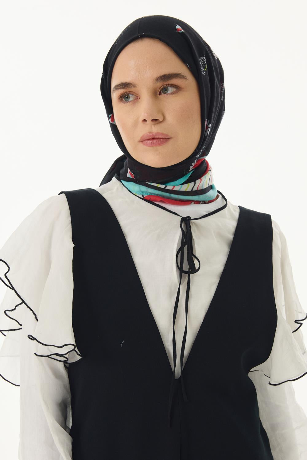 Abelia siyah papatya desen pamuklu şal | Renk: Siyah