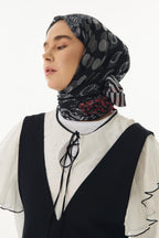 Adalie siyah geometrik çiçek desen pamuklu şal | Renk: Siyah