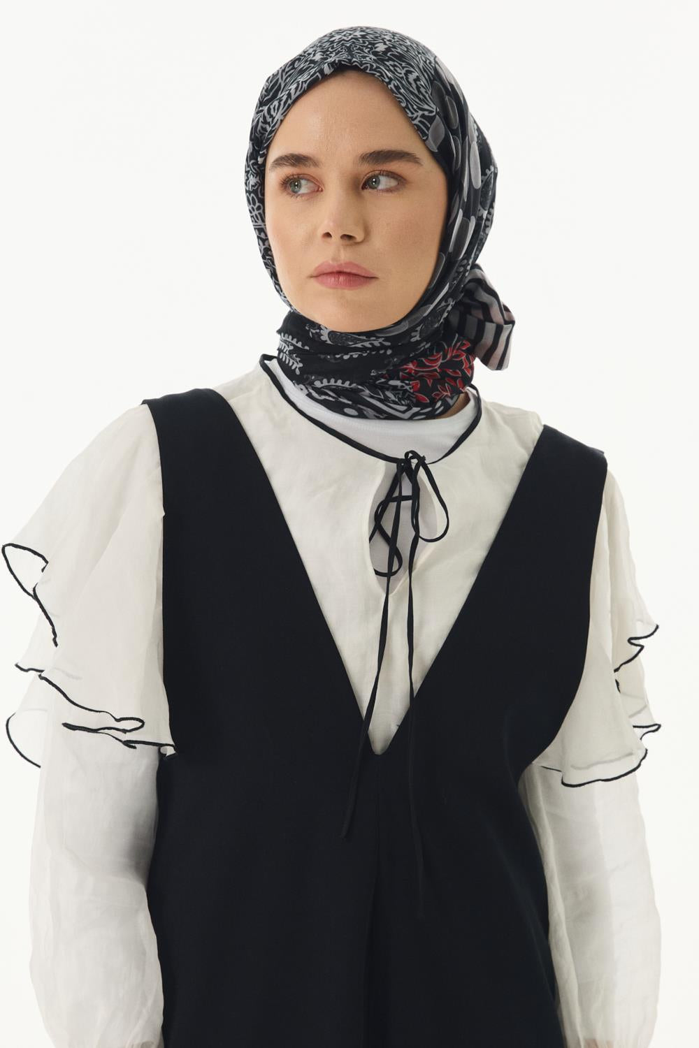 Adalie siyah geometrik çiçek desen pamuklu şal | Renk: Siyah