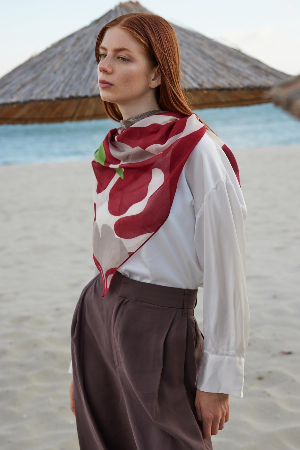 Cassandra bordo flora desen pamuk ipek eşarp | Renk: Bordo