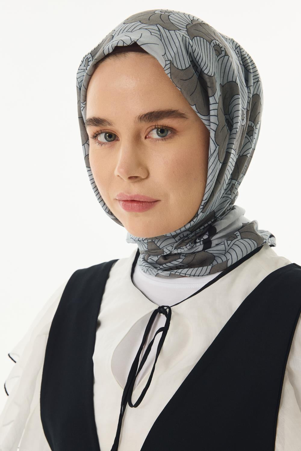 Diana gri çizgi desen pamuklu şal | Renk: Gri