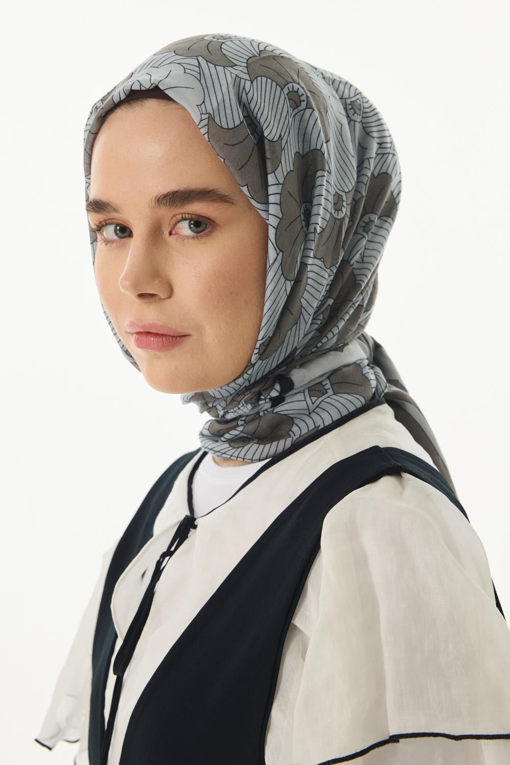 Diana gri çizgi desen pamuklu şal | Renk: Gri