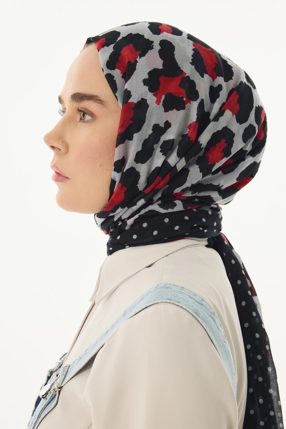 Dina gri-siyah puantiyeli leopar desen pamuklu şal | Renk: Gri siyah