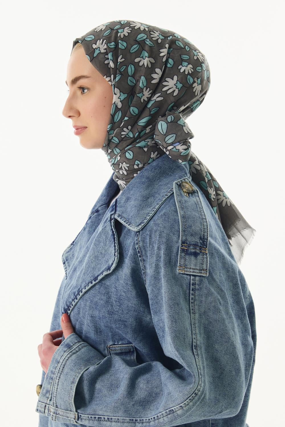 Farah gri çizgi karakter desen pamuklu şal | Renk: Gri