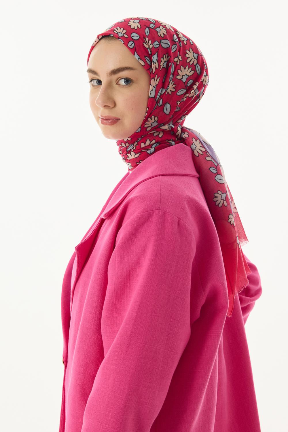 Farah fuşya çizgi karakter desen pamuklu şal | Renk: Fuşya