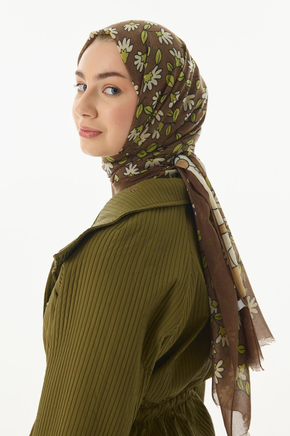 Farah kahverengi çizgi karakter desen pamuklu şal | Renk: Kahverengi