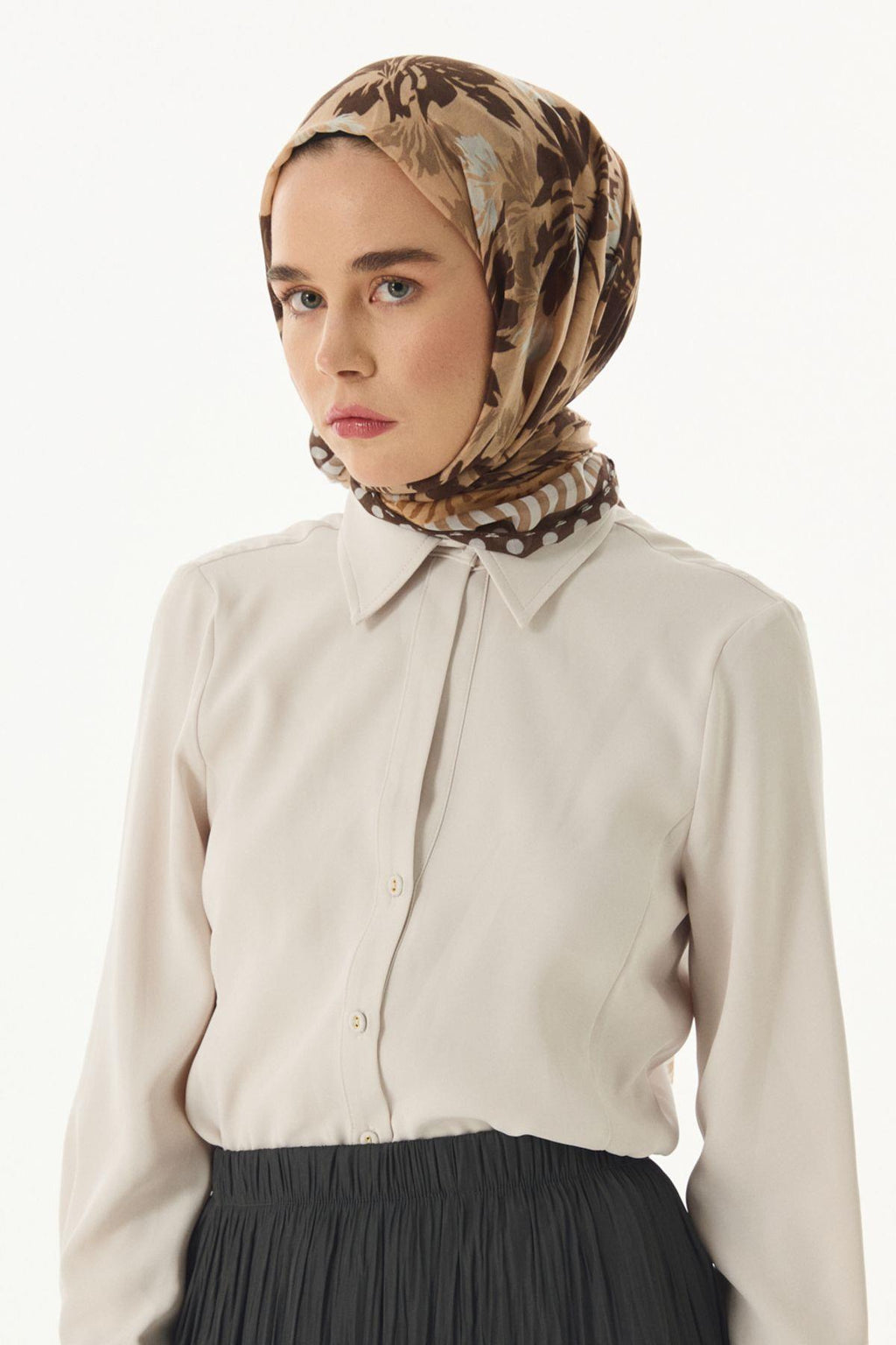 Grace kahverengi çiçek desen pamuklu şal | Renk: Kahverengi