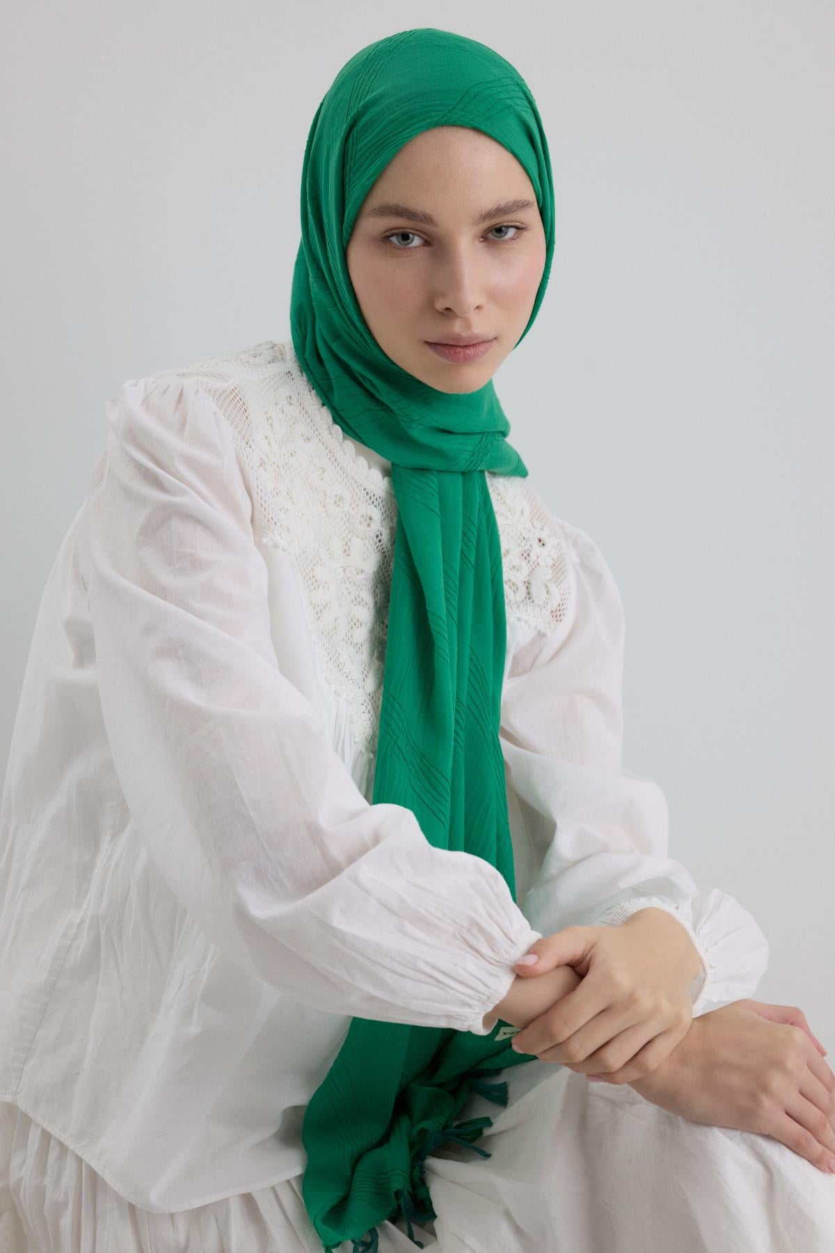 Lilyum benetton saçak püsküllü pamuklu şal | Renk: Benetton