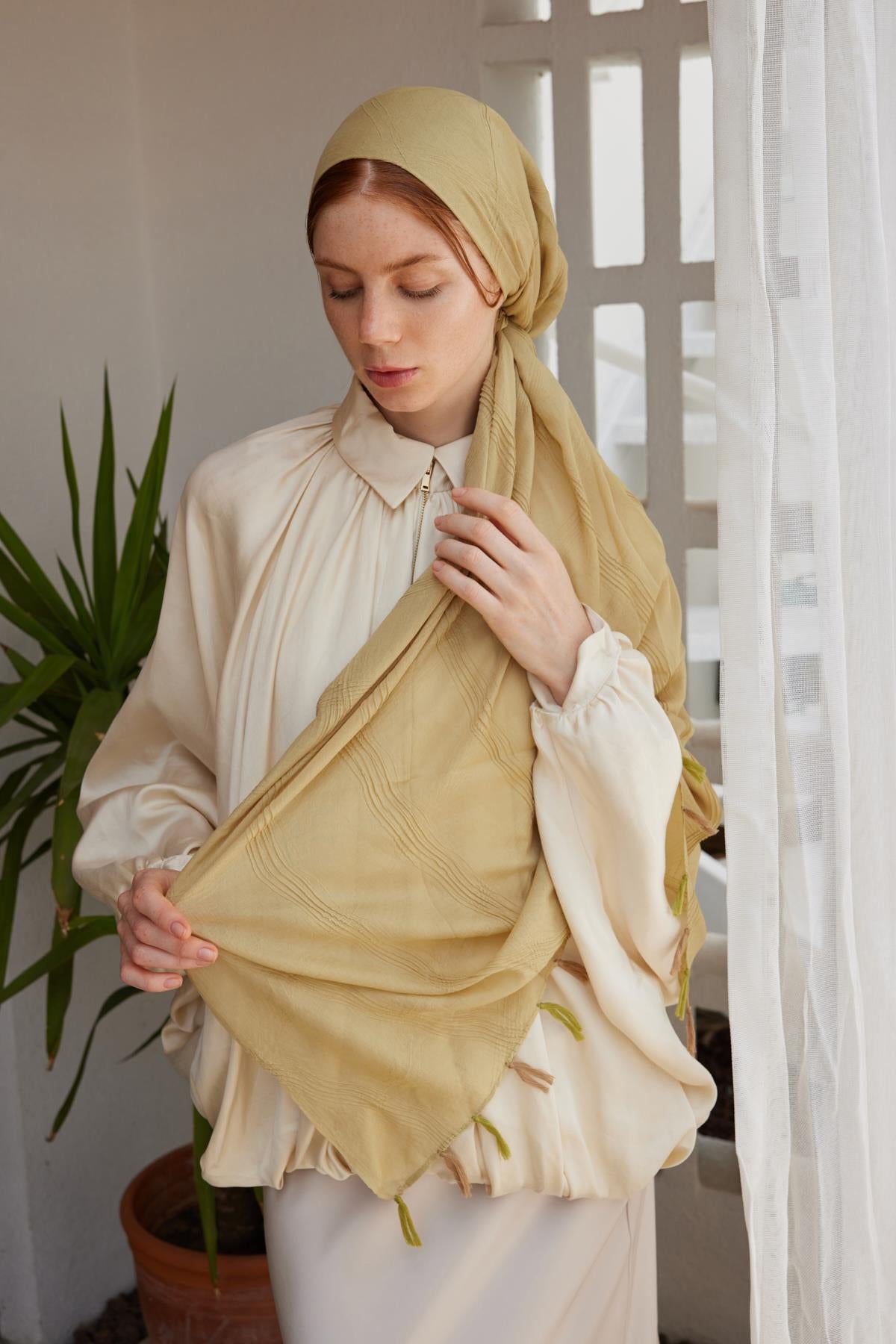 Lilyum pastel yeşil saçak püsküllü pamuklu şal | Renk: Pastel yeşil