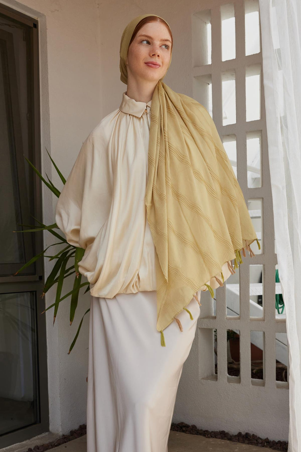 Lilyum pastel yeşil saçak püsküllü pamuklu şal | Renk: Pastel yeşil