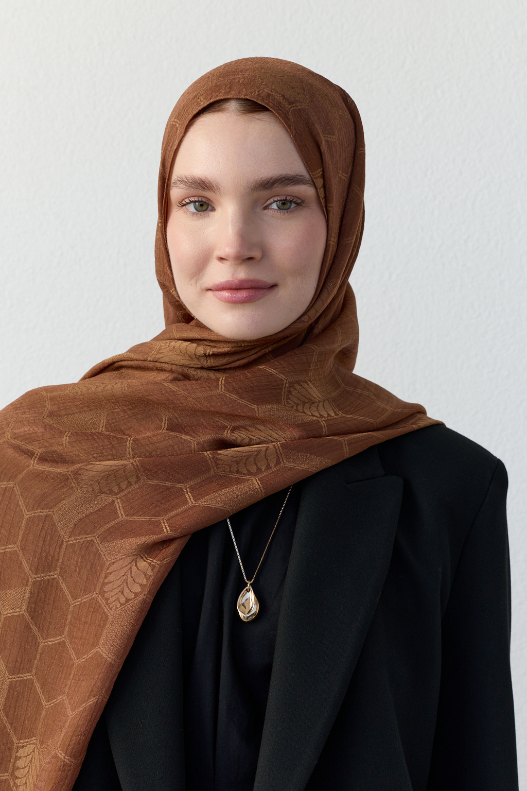 Luna başak jakarlı kahve gold şal | Renk: Hakikahve gold