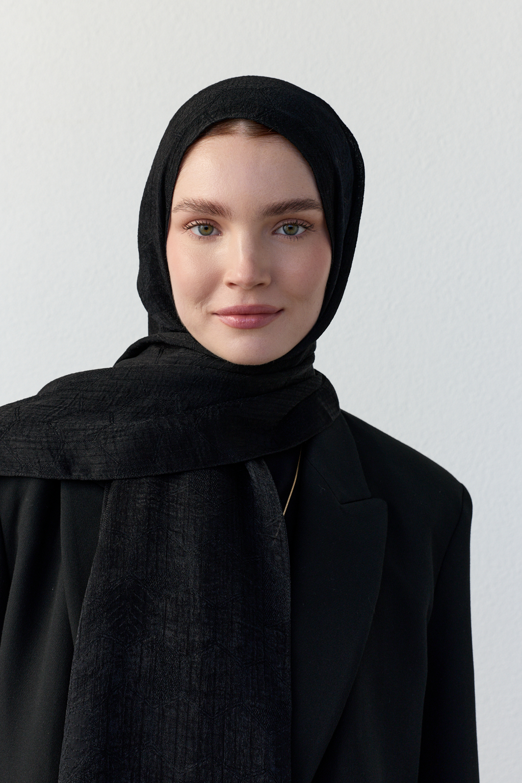 Luna başak jakarlı siyah şal | Renk: Siyah