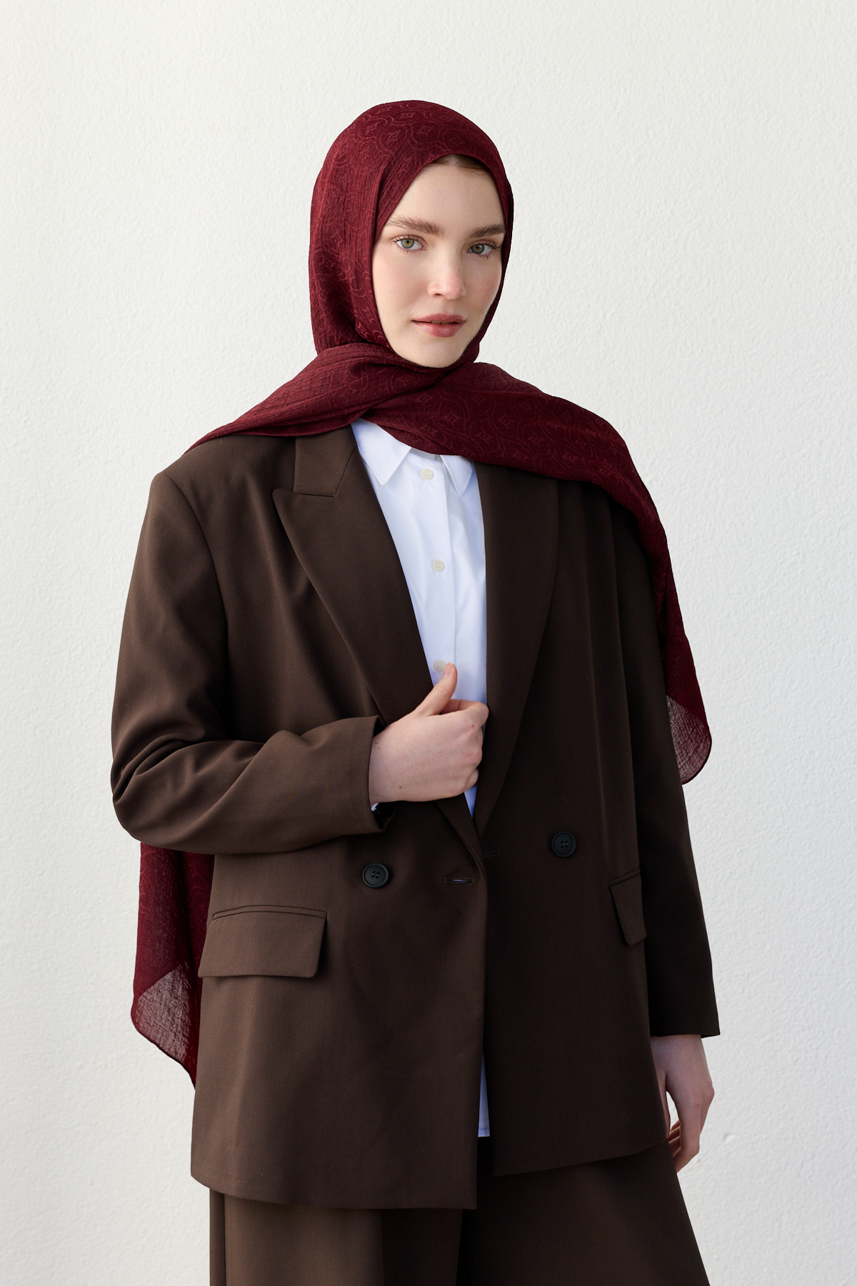 Luna logo jakarlı bordo şal | Renk: Bordo