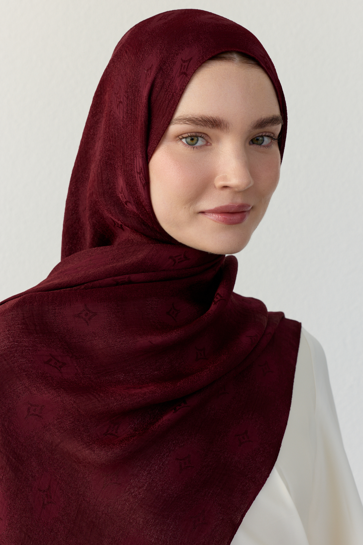 Luna yıldız jakarlı bordo şal | Renk: Hakibordo