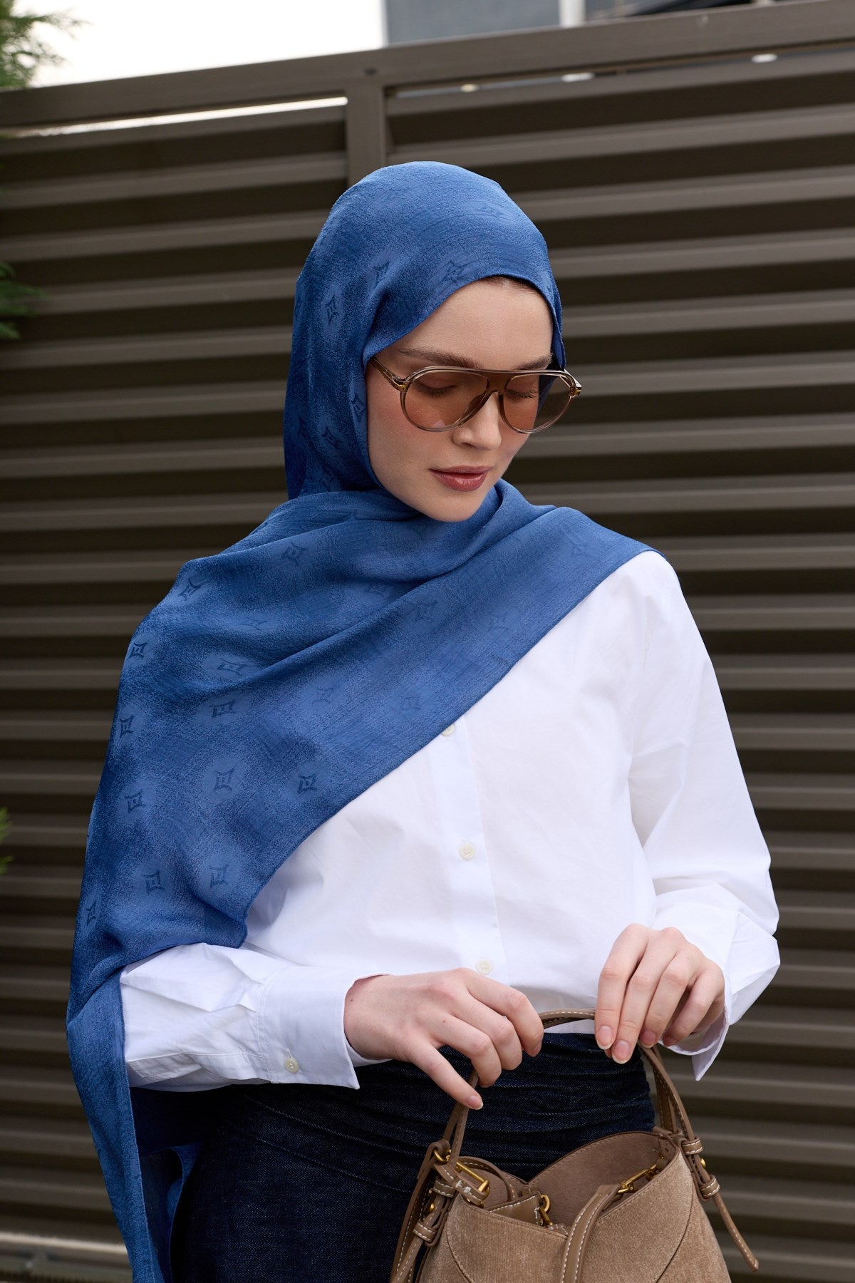 Luna yıldız jakarlı indigo mavi şal | Renk: Hakiindigo mavi