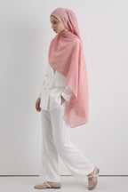 Pembe alabalık renk