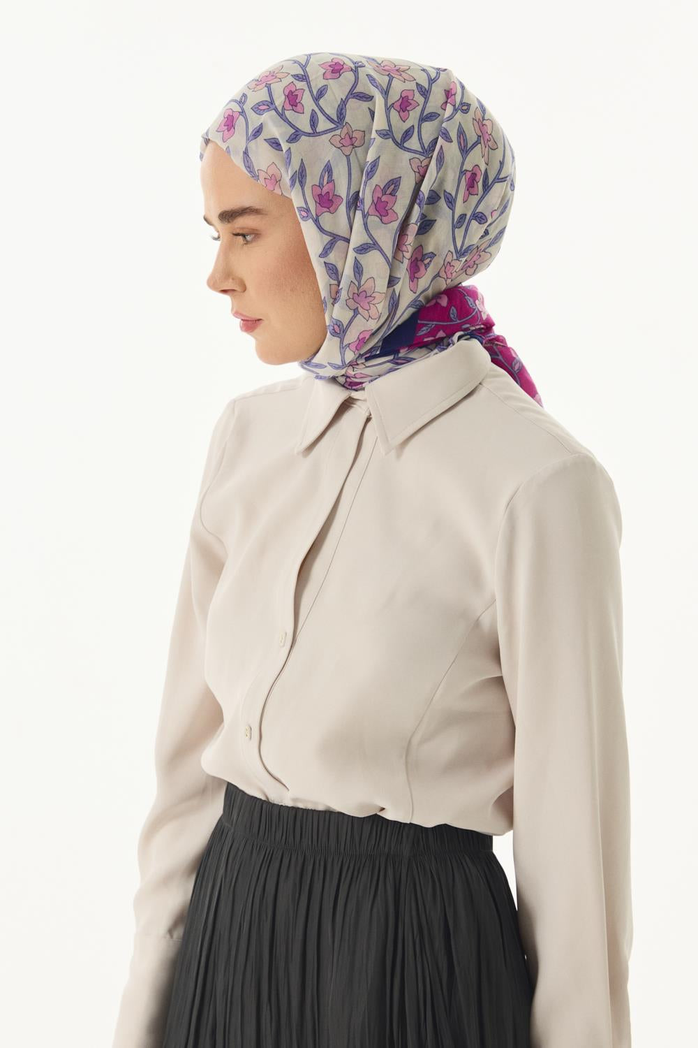 Rose fuşya-lacivert çiçek desen pamuklu şal | Renk: Fuşya lacivert