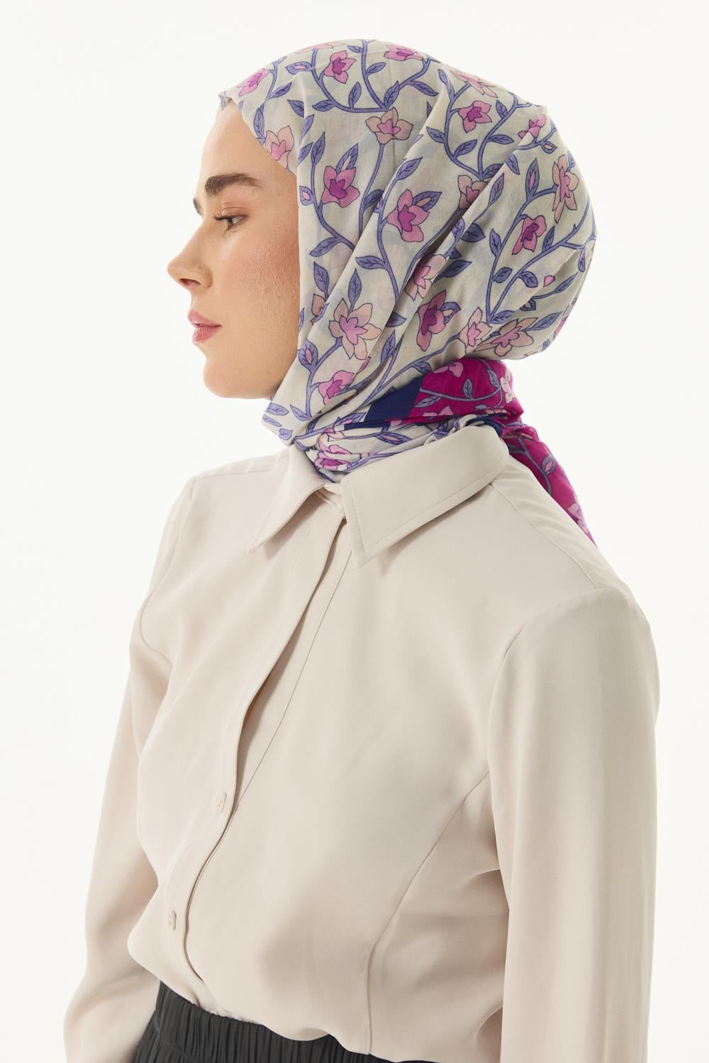 Rose fuşya-lacivert çiçek desen pamuklu şal | Renk: Fuşya lacivert