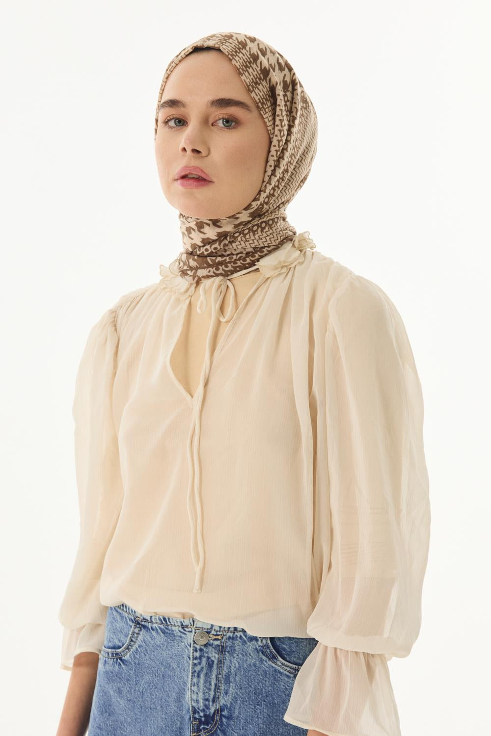 Tulip bej-vizon yaprak desen pamuklu şal | Renk: Bej-vizon
