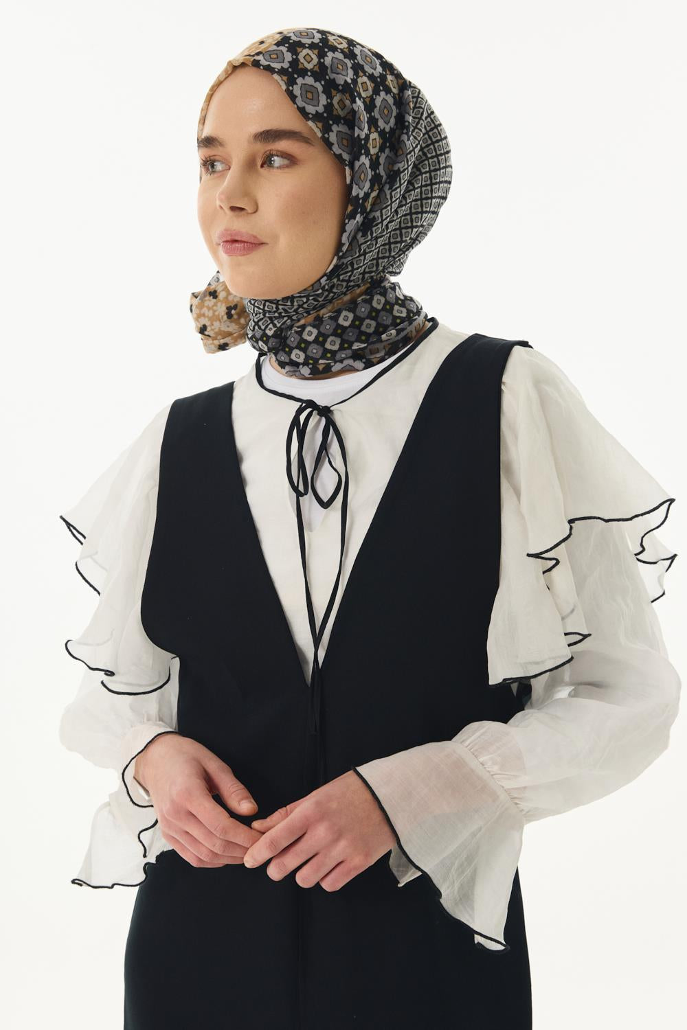 Violet siyah geometrik çiçek desen pamuklu şal | Renk: Siyah